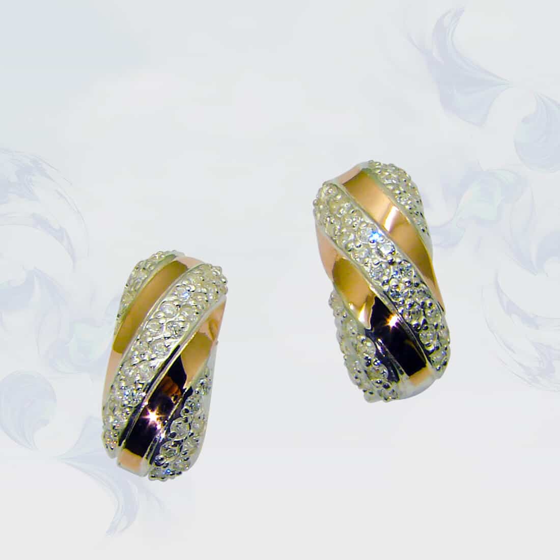 

Серьги из серебра с золотыми вставками SilverUA модель 074