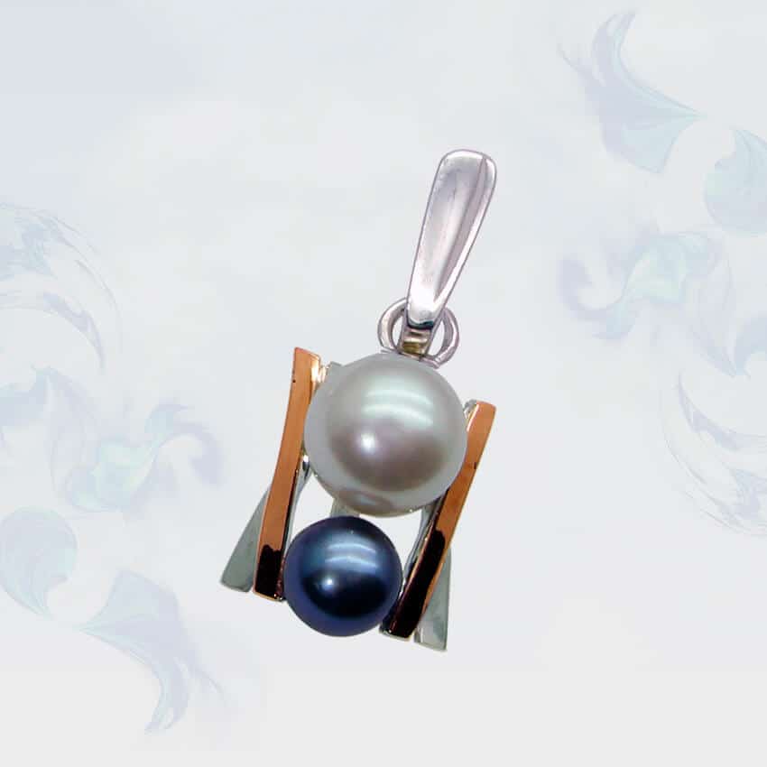 

Подвеска из серебра с золотыми вставками SilverUA модель 054
