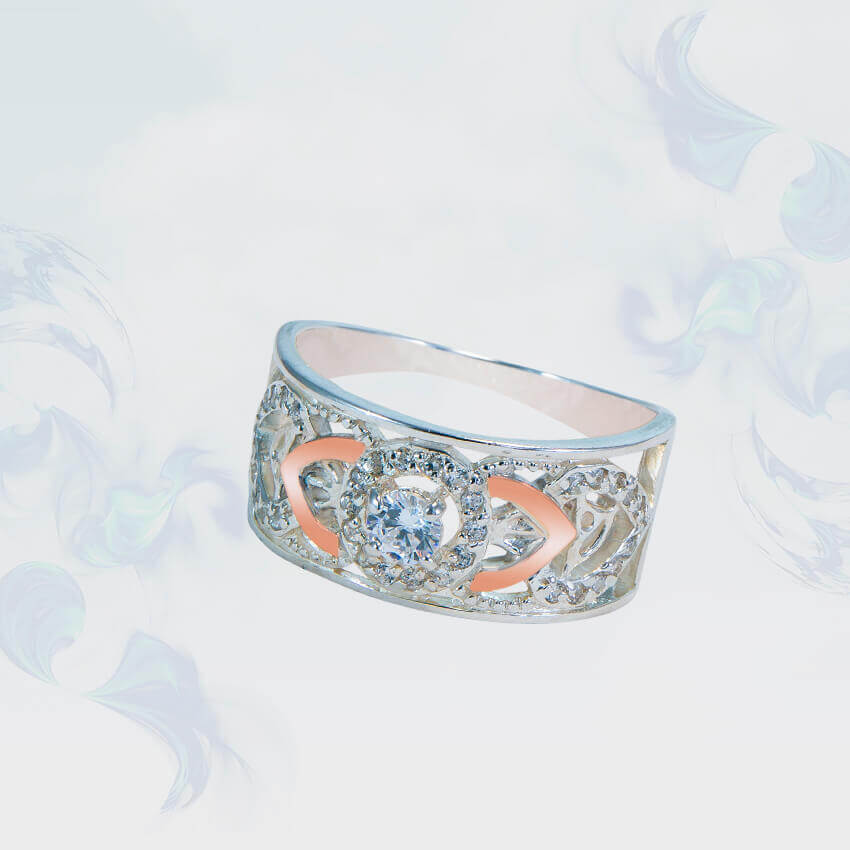 

Кольцо из серебра с золотыми вставками SilverUA модель 138 (размер 19,5)