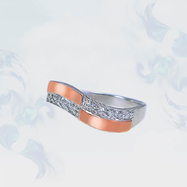 

Кольцо из серебра с золотыми вставками SilverUA модель 204 (размер 19,5)
