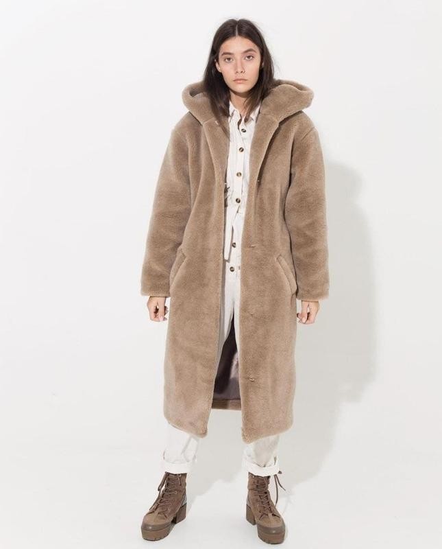 

Шуба с овечьей шерсти Sheep brand Tilda 110см размер  с капюшоном, бежевый, Шуба с овечьей шерсти Sheep brand Tilda 110см размер XS с капюшоном, бежевый