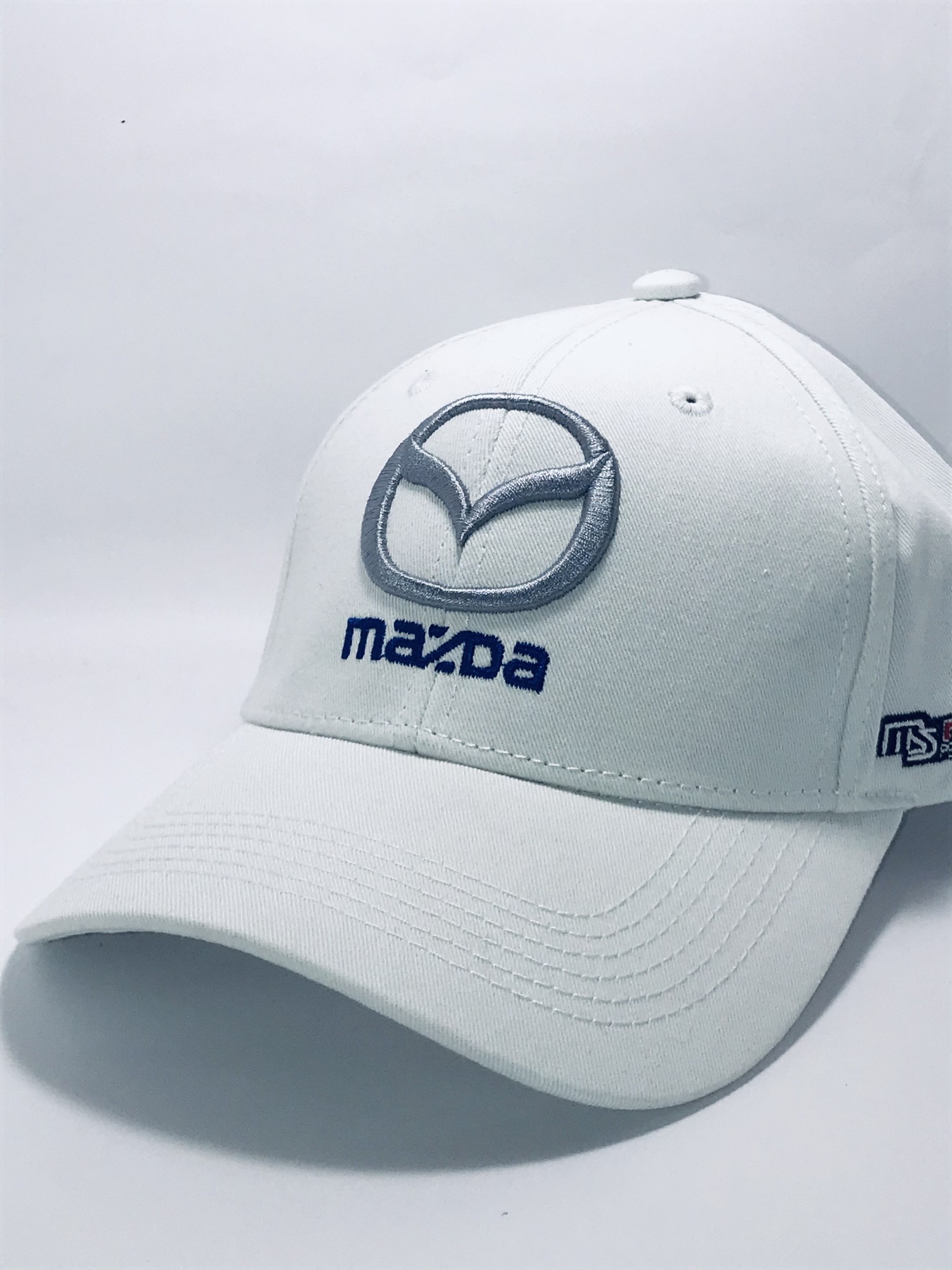 

Кепка Mazda Бейсболка Белая