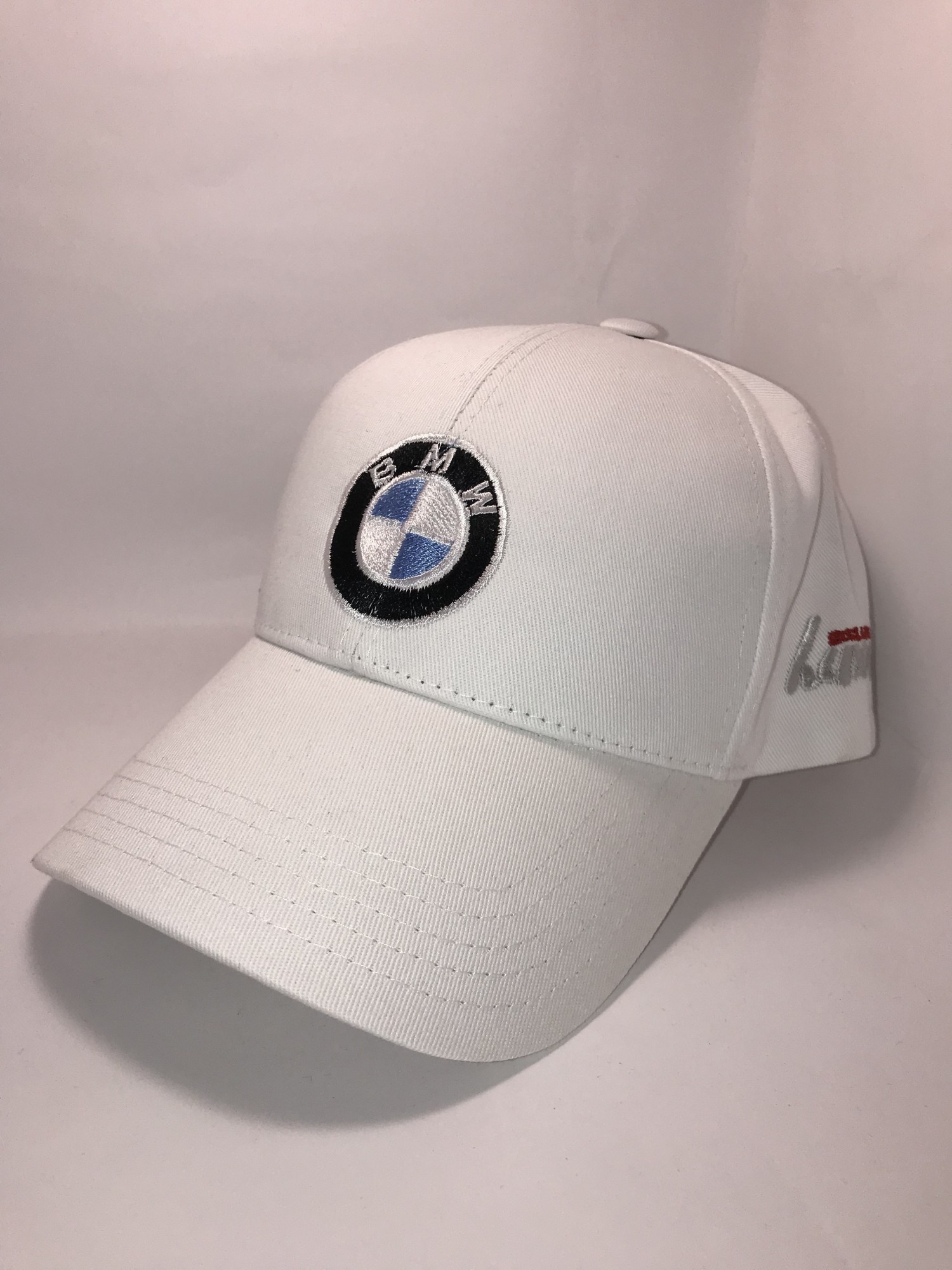 

Кепка BMW Белая