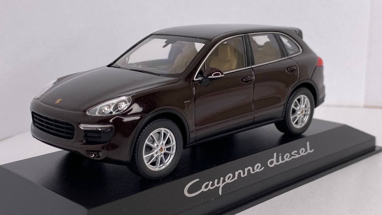 

Автомодель Porsche Cayenne (958) E2 II Diesel 2014