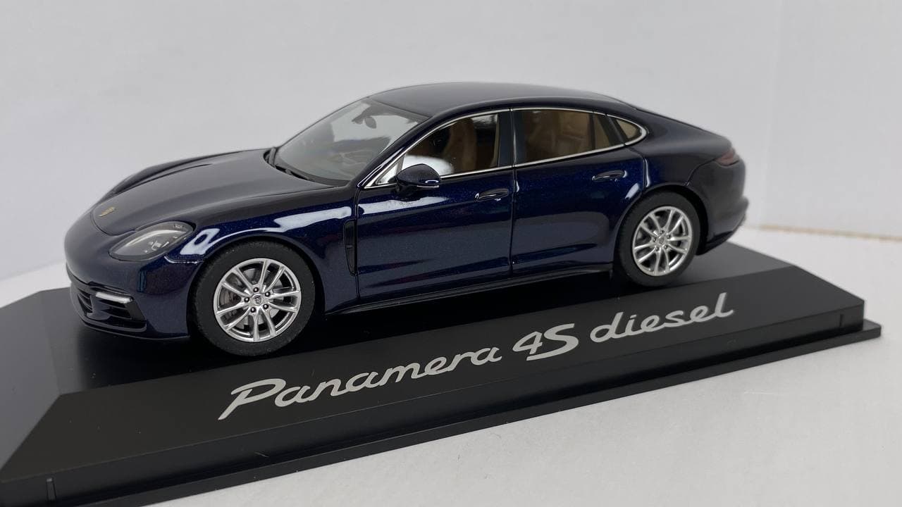 

Автомодель Porsche Panamera 4S Diesel Gen II 2016