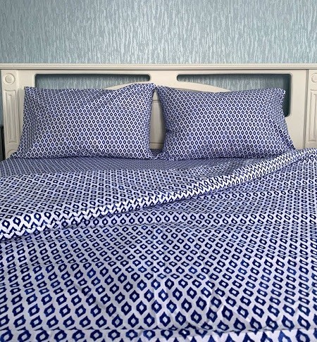 

Комплект постельного белья Geometric Blue Бязь Евро 200х215