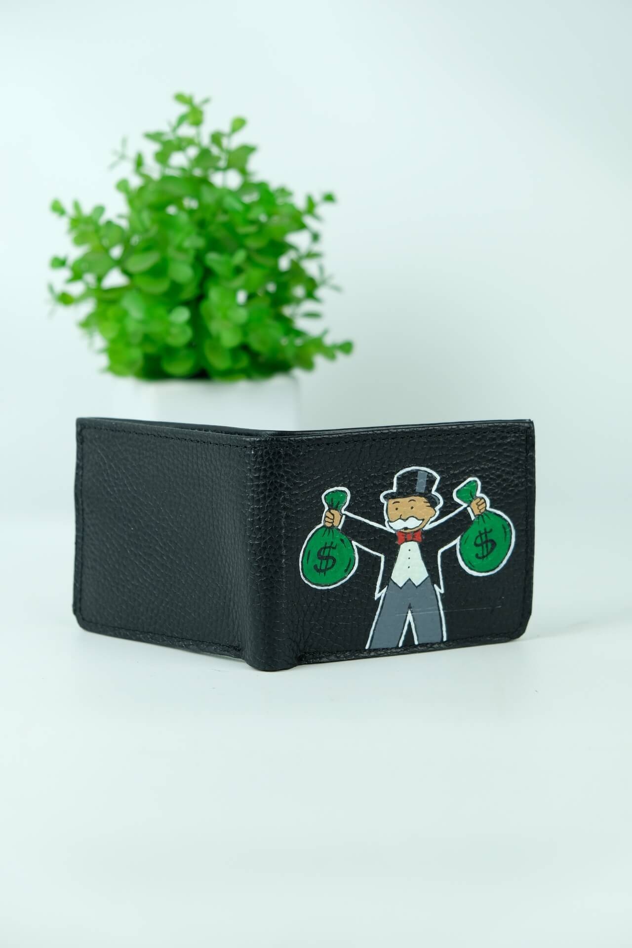 

Кожаный кошелек с авторским рисунком. Кастомный бумажник из натуральной кожи. Черный Jet Custom Monopoly 2