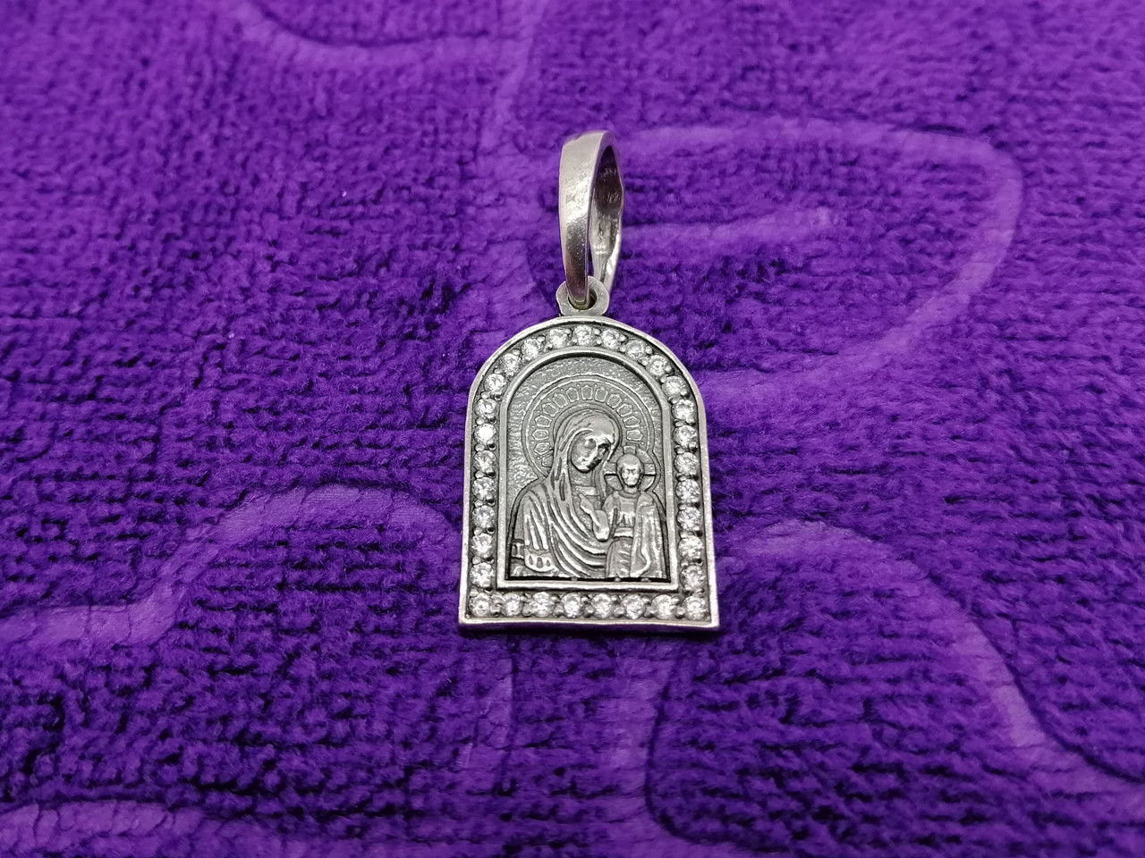 

Серебряная ладанка А603