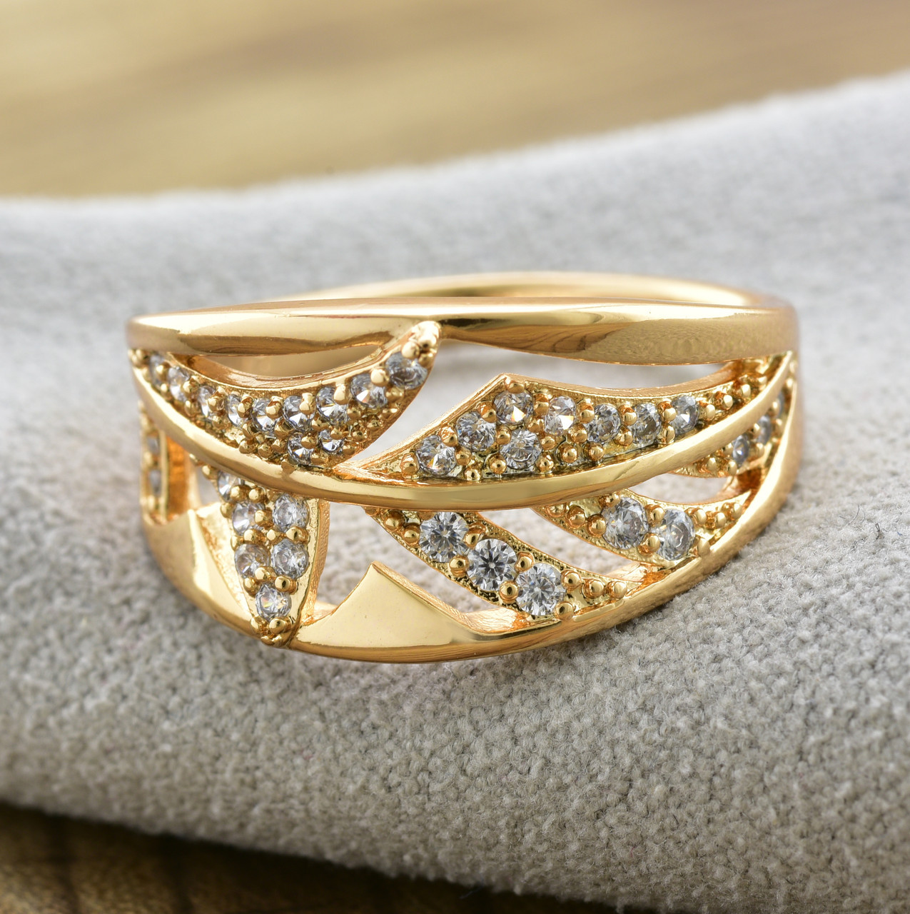 

Кольцо Xuping 12745 белые фианиты позолота 18К18