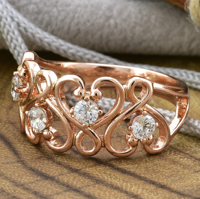 

Кольцо Xuping 14638 ширина 10 мм белые фианиты позолота РО20