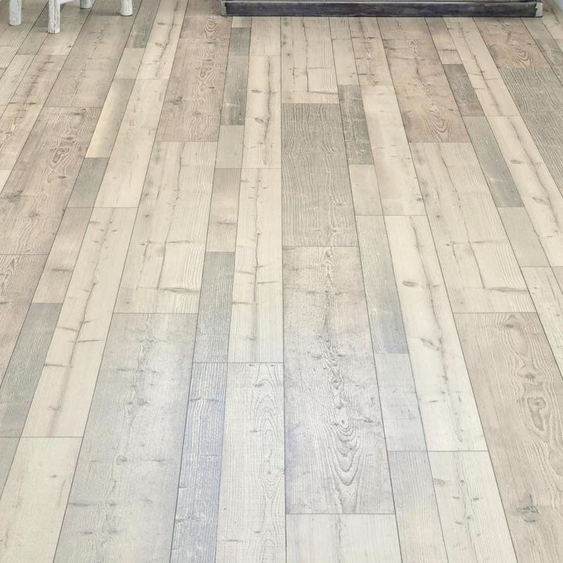 

Ламинат Kaindl Classic Touch Pine Farco Spirit