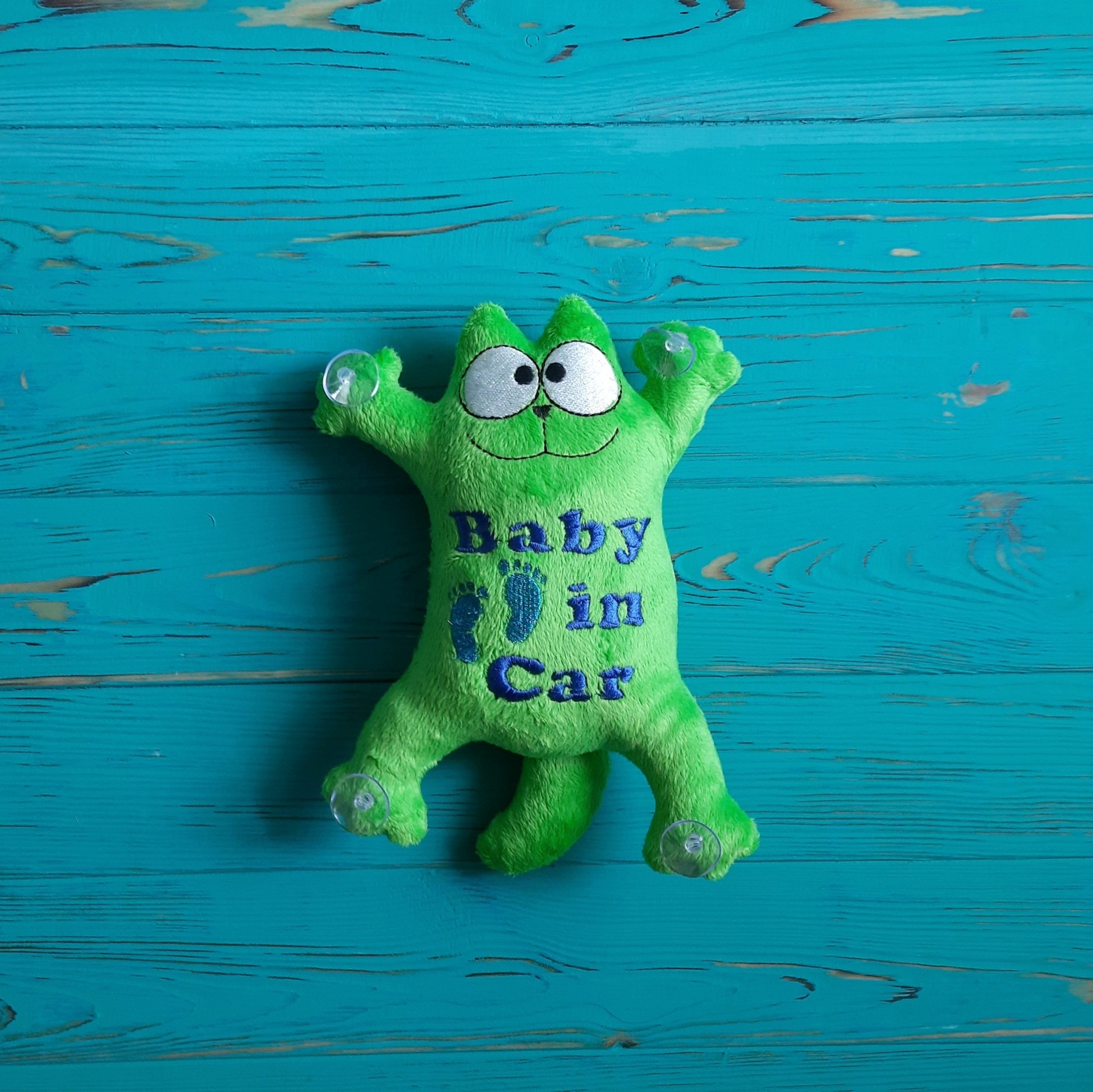 

Мягкая игрушка Baby Textile Кот Саймон на присосках Ребенок в авто ручная работа 26 см Салатовый 40585371