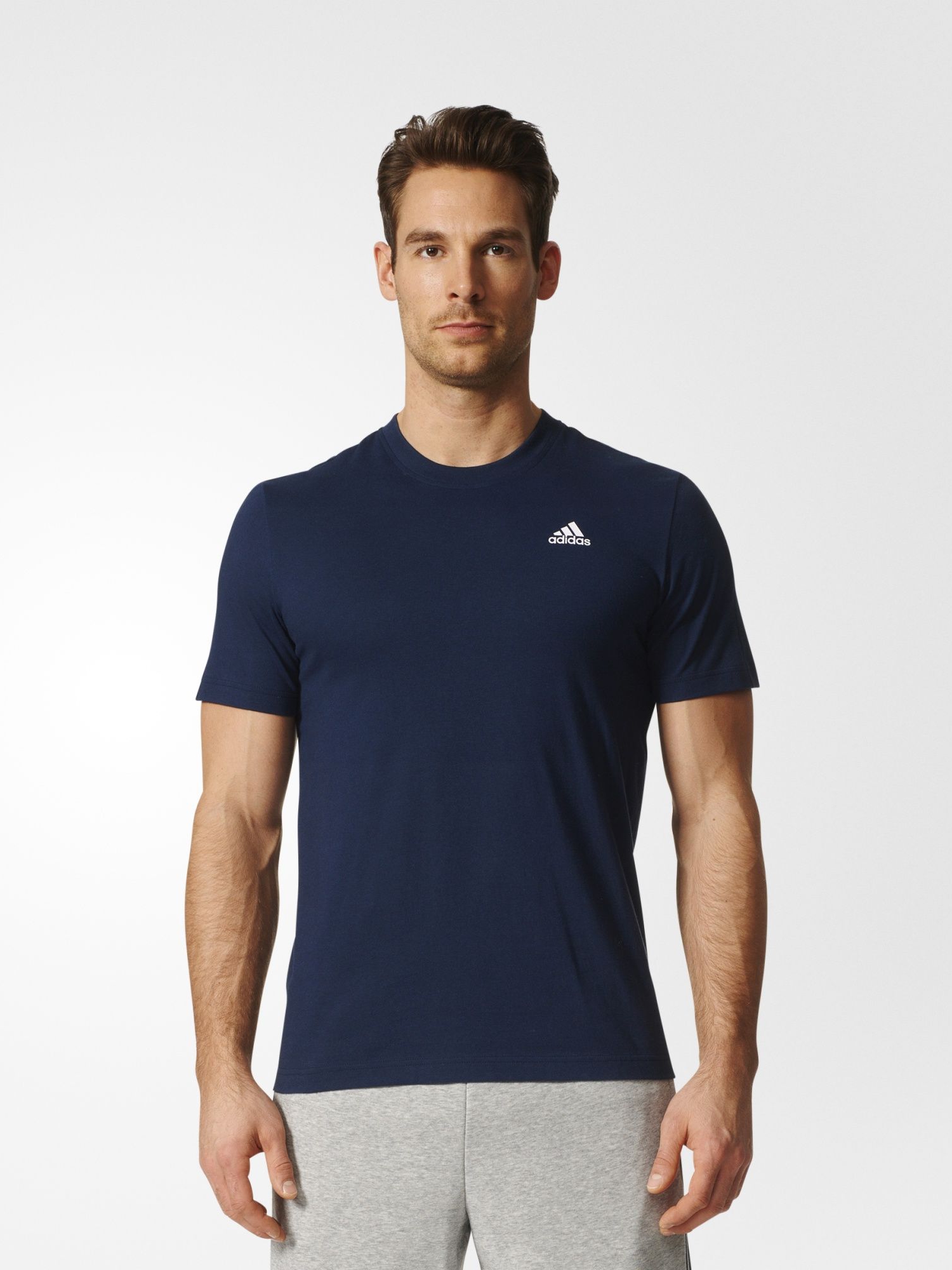 

Футболка Adidas S98743 M Темно-синяя