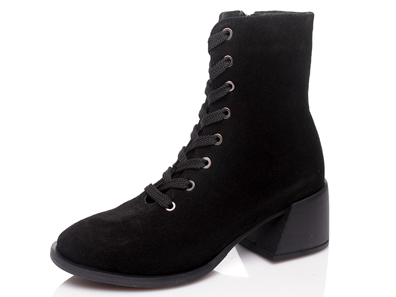 

Женские ботинки деми Prime 1337 черная замша Черный р.37 (24,5 см.)