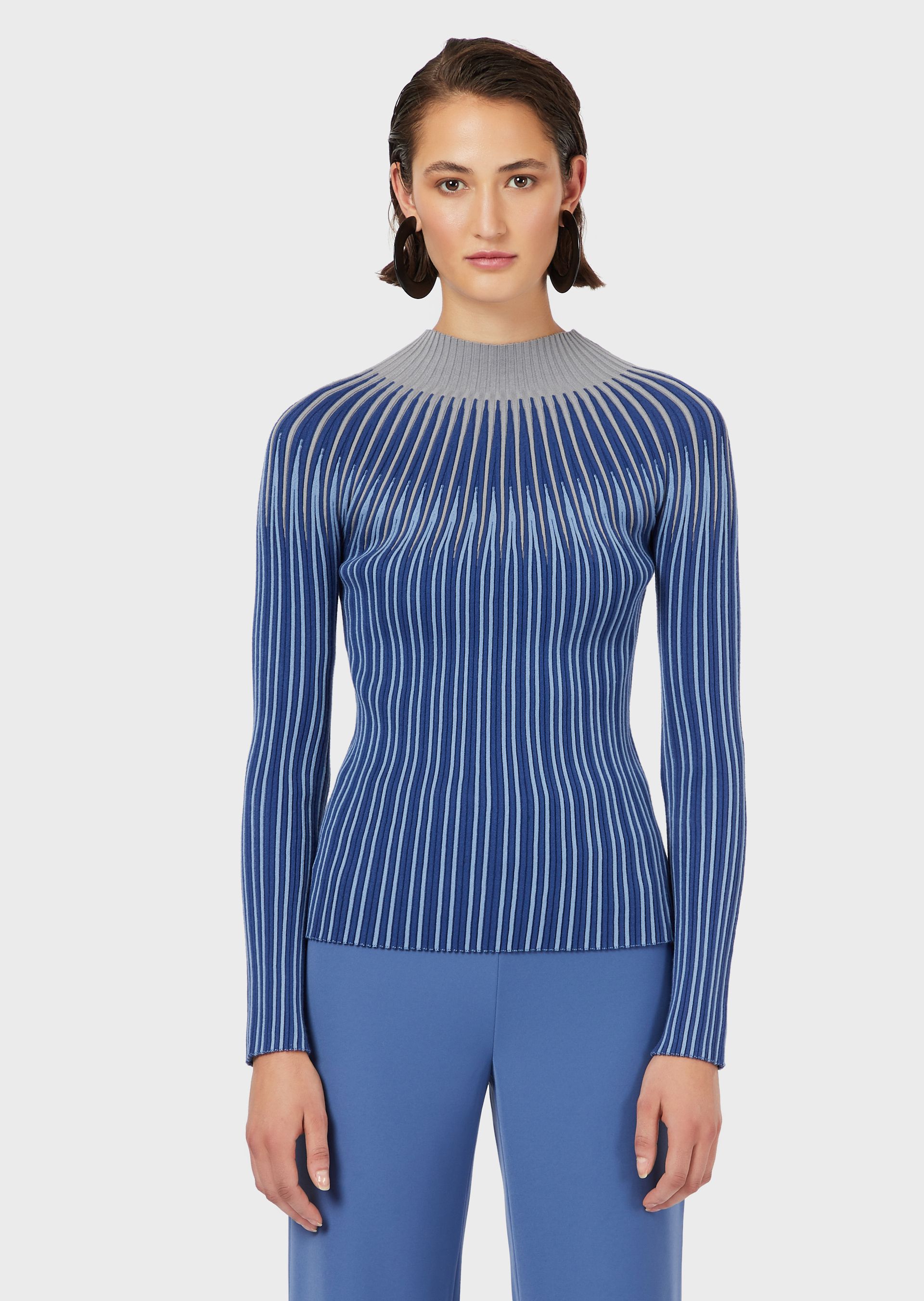 

Свитер Emporio Armani  Синий 6H2MTA.2M17Z, Свитер Emporio Armani M Синий 6H2MTA.2M17Z