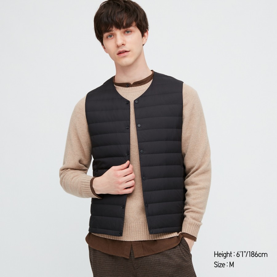 

Жилетка Uniqlo на пуху ультралегкая L черная 4798 -COPY-