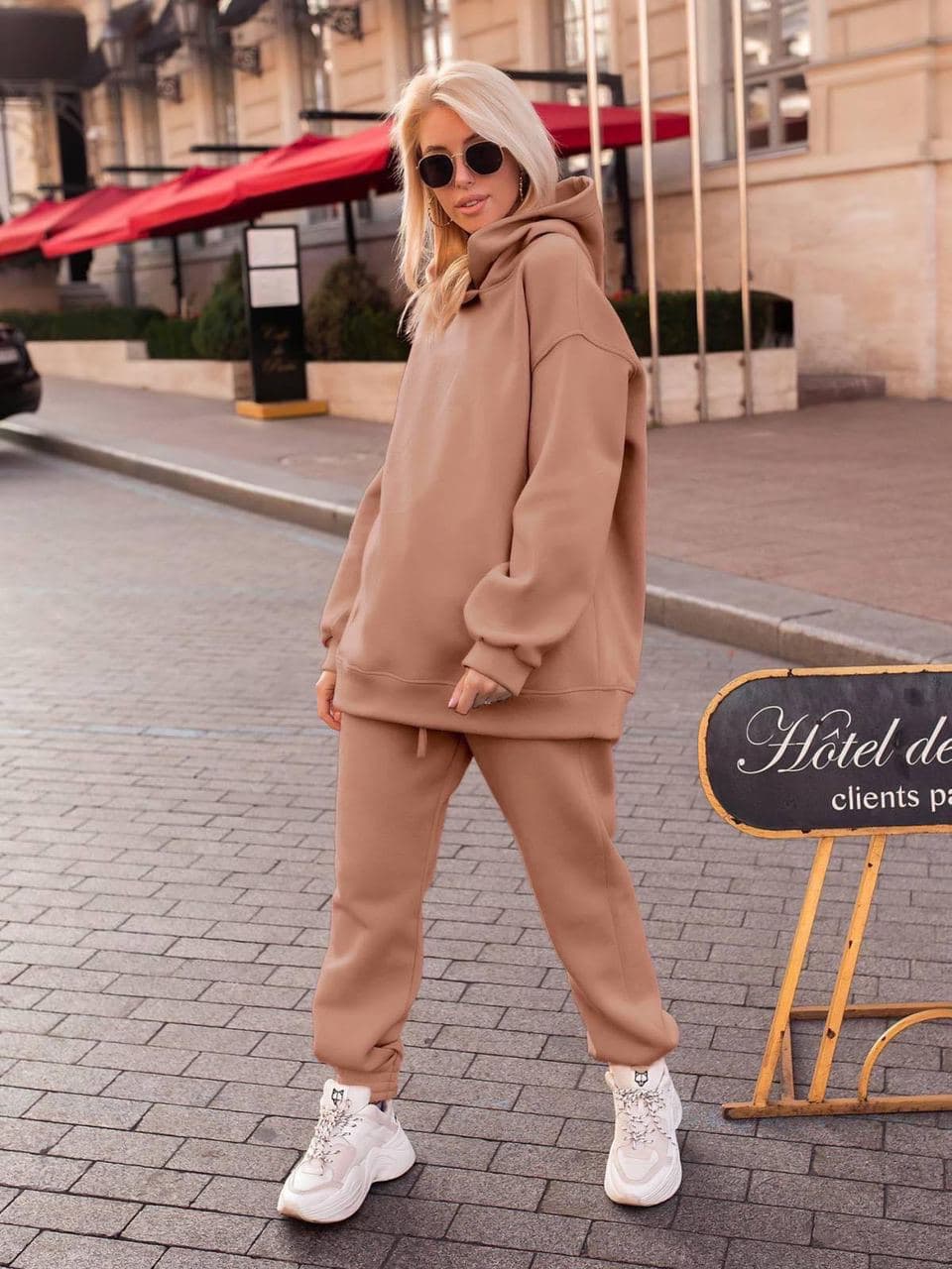 

Теплый спортивный костюм с капюшоном Just Style Мокко 42-46