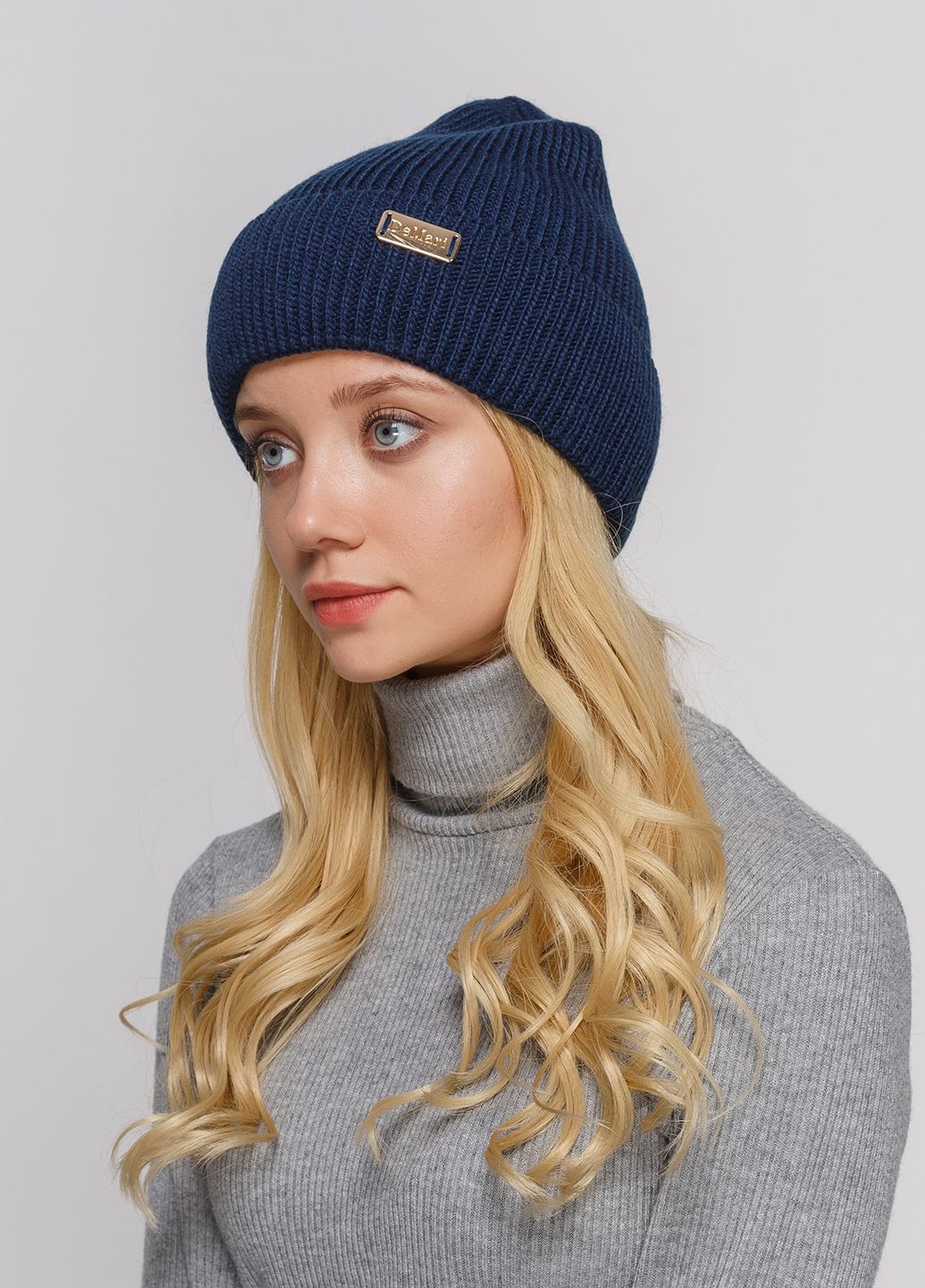 

Шапка DeMari 56-60 см 550528