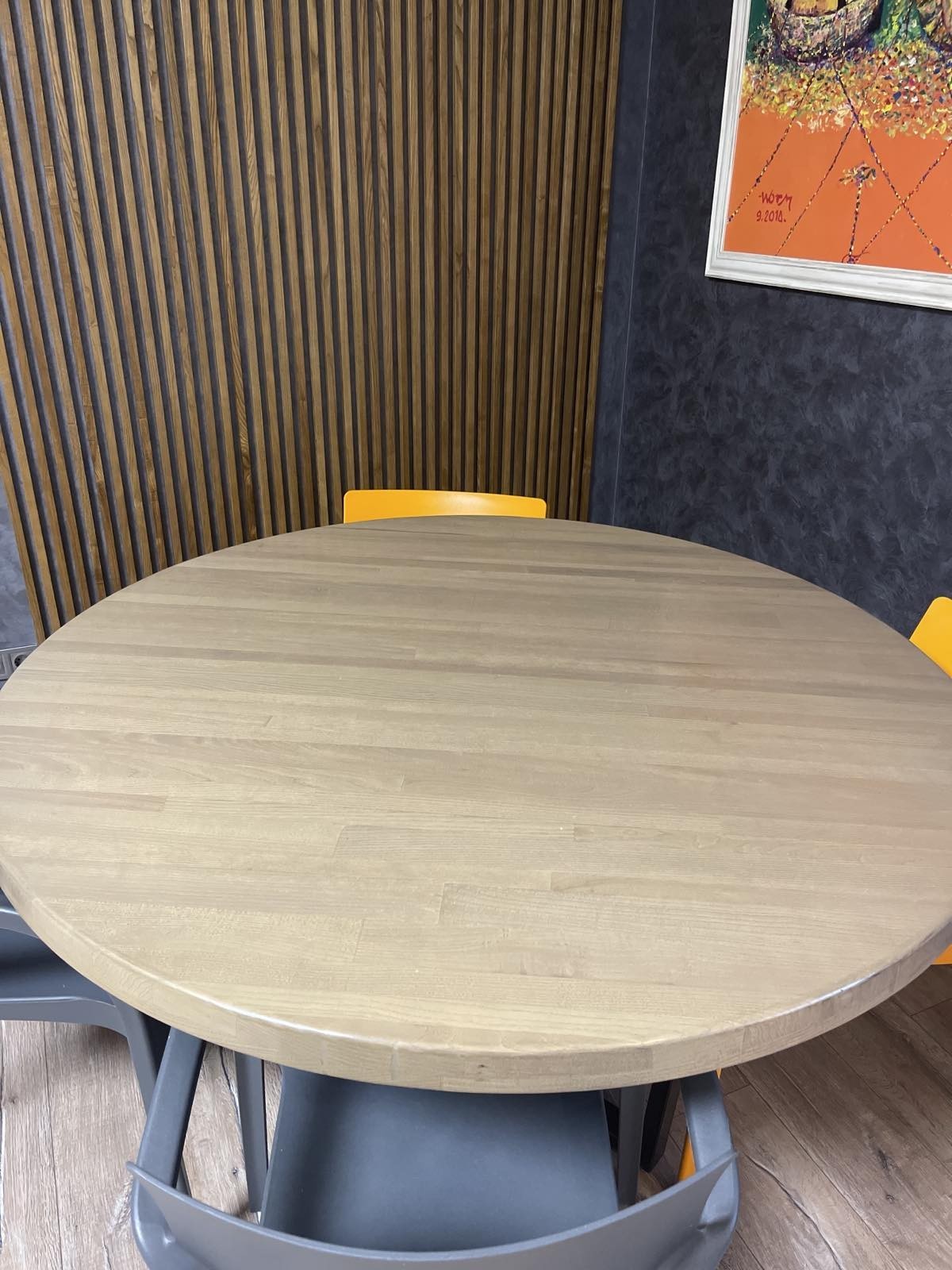 

Круглая столешница WoodGood Ронд 1100 мм ясень SLT.T 3006