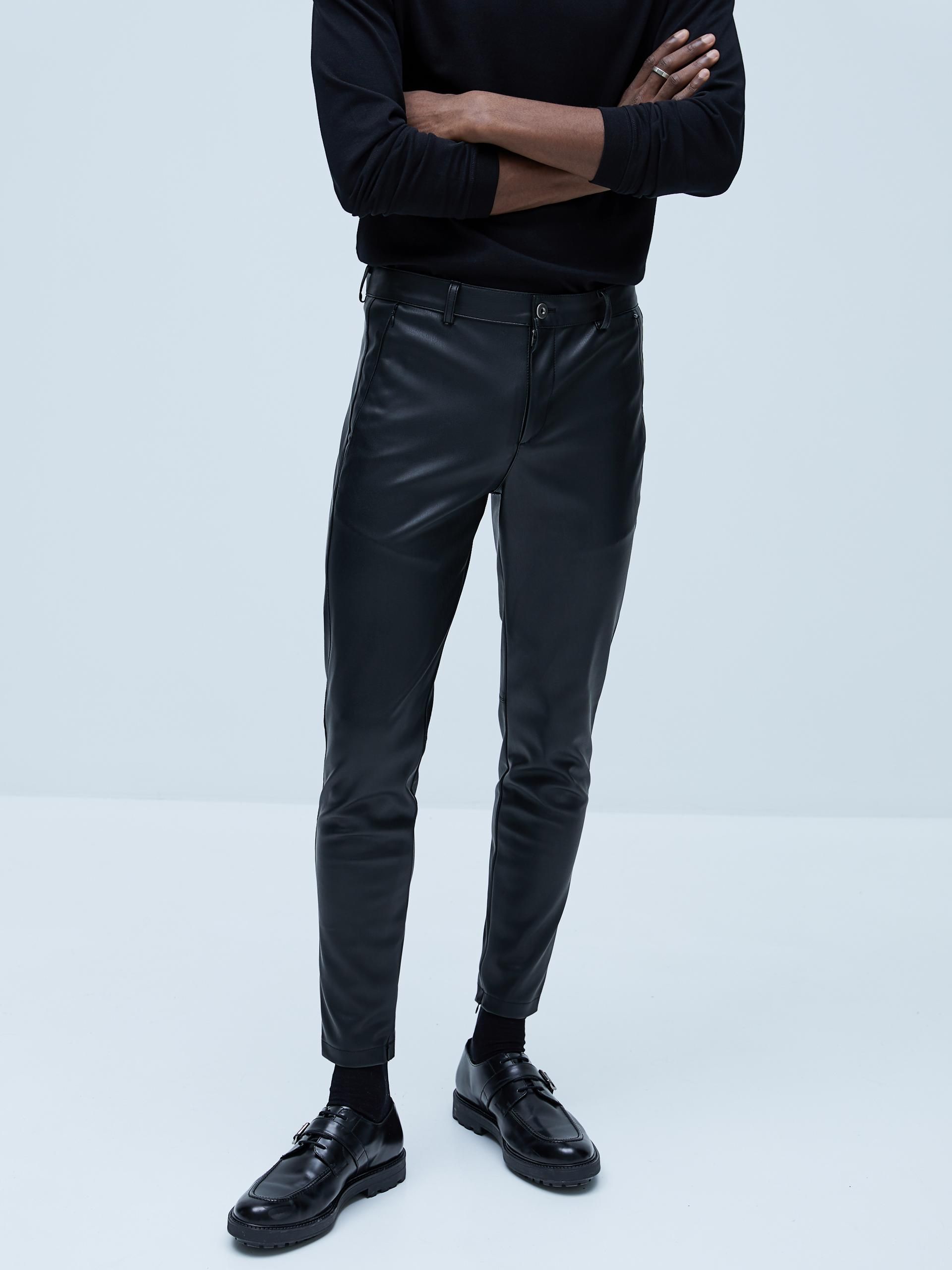 

Брюки из искусственной кожи Zara 0706/473/800 42 Черные