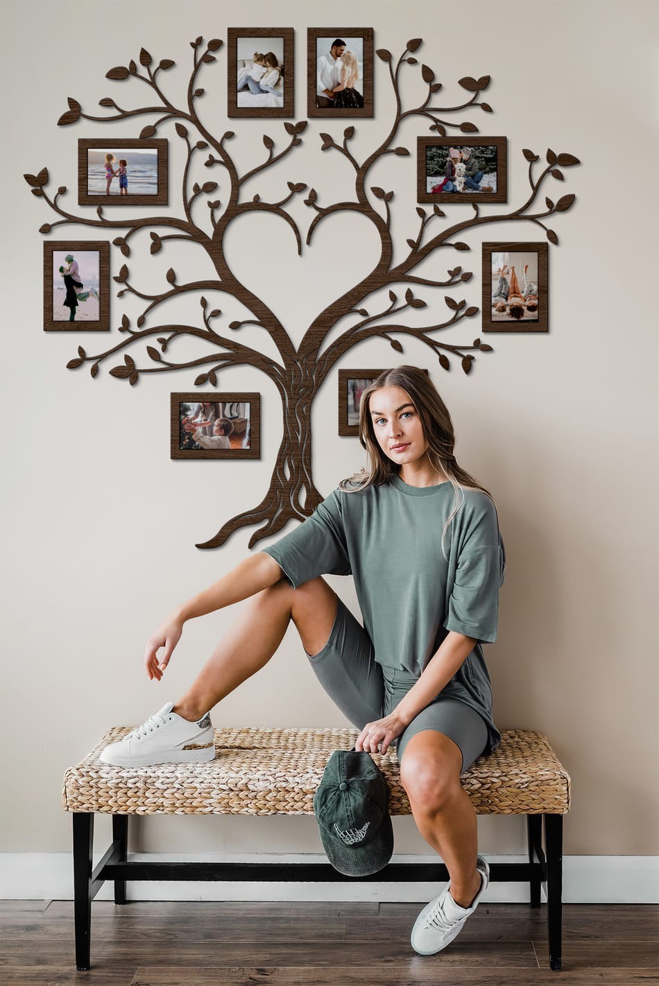 

Семейное дерево для фотографий 8 рамок LikeWood Heart М 150 × 137 см Темный орех
