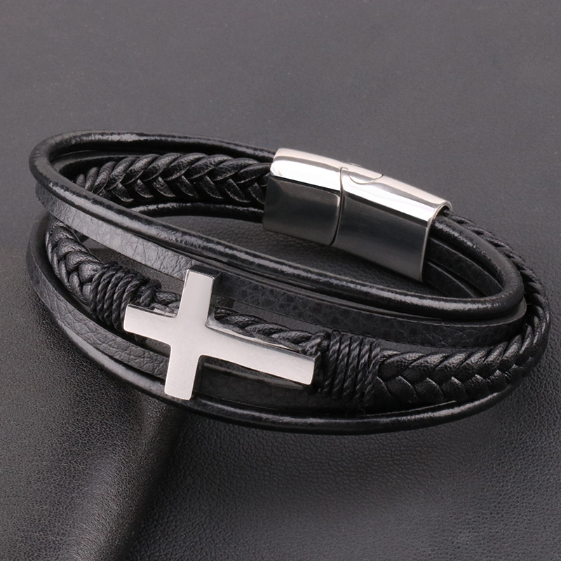 

Кожаный браслет BroBand Cross черный c серебряной вставкой 22см (BB-CROSS-BLACK-SILVER-22)