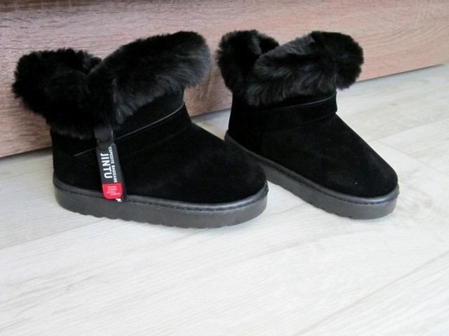 

Угги HENGJI 2094 черные с мехом р. 25 (14 см) 00540