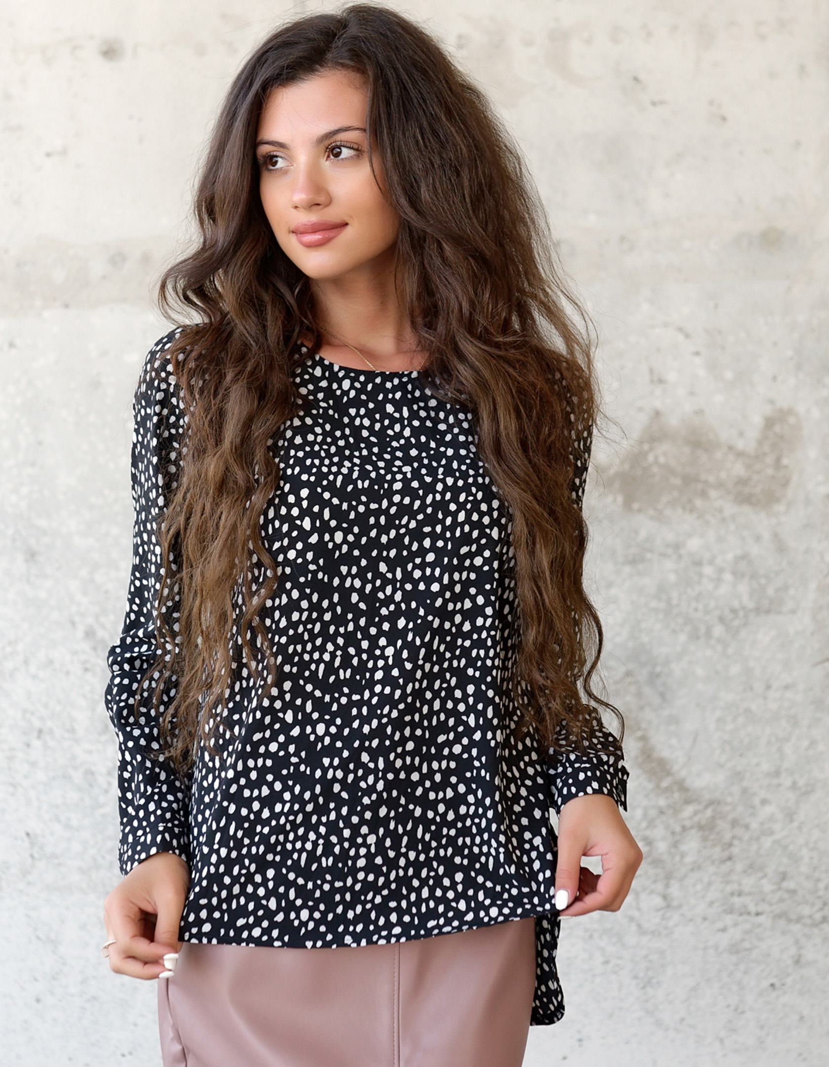 

Блуза деми Wear me женская классическая с длинным рукавом и принтом  Чёрный 1w/14/29W, Блуза деми Wear me женская классическая с длинным рукавом и принтом S Чёрный 1w/14/29W