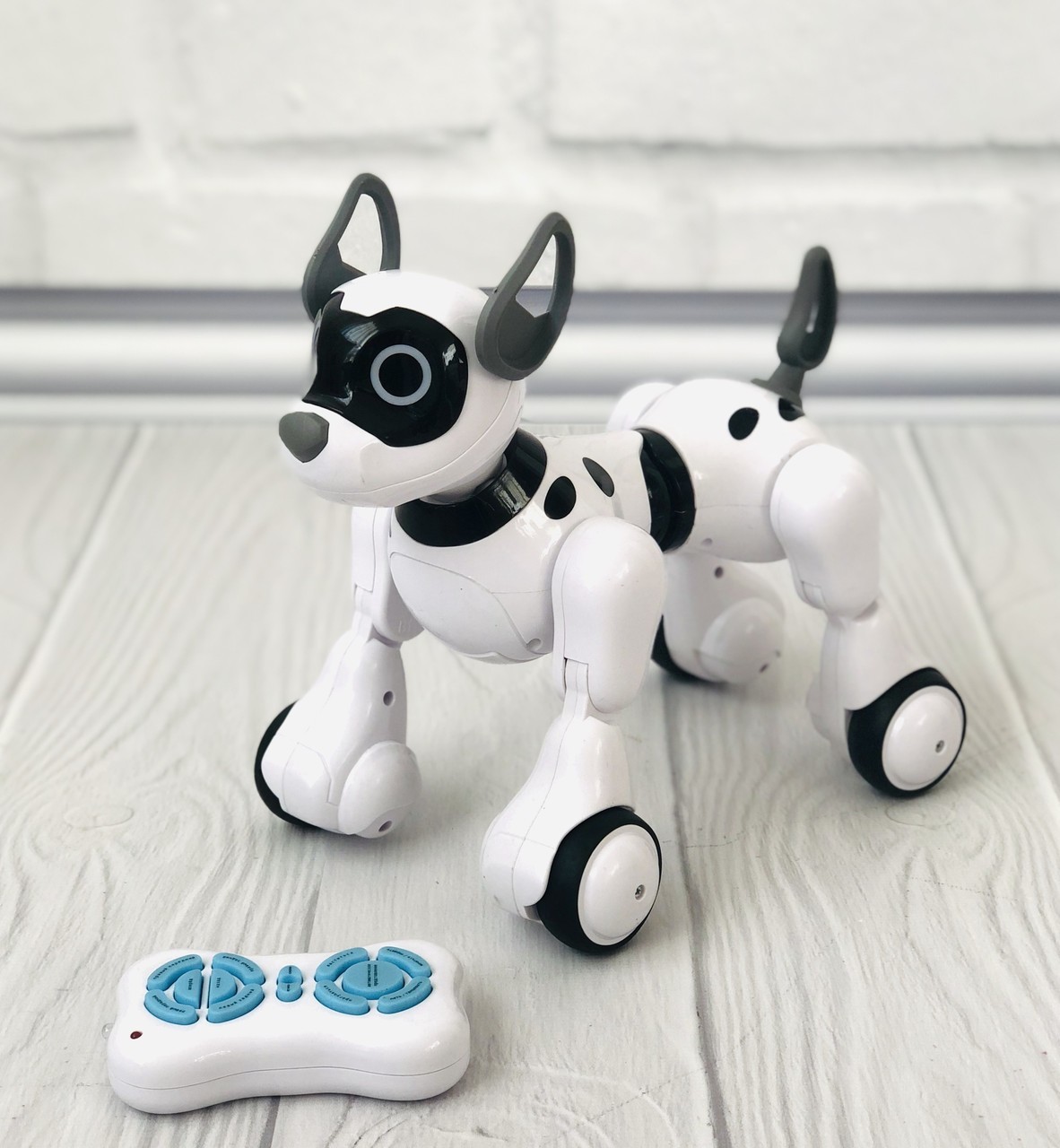 

Собака интерактивная на радиоуправлении Smart Dog