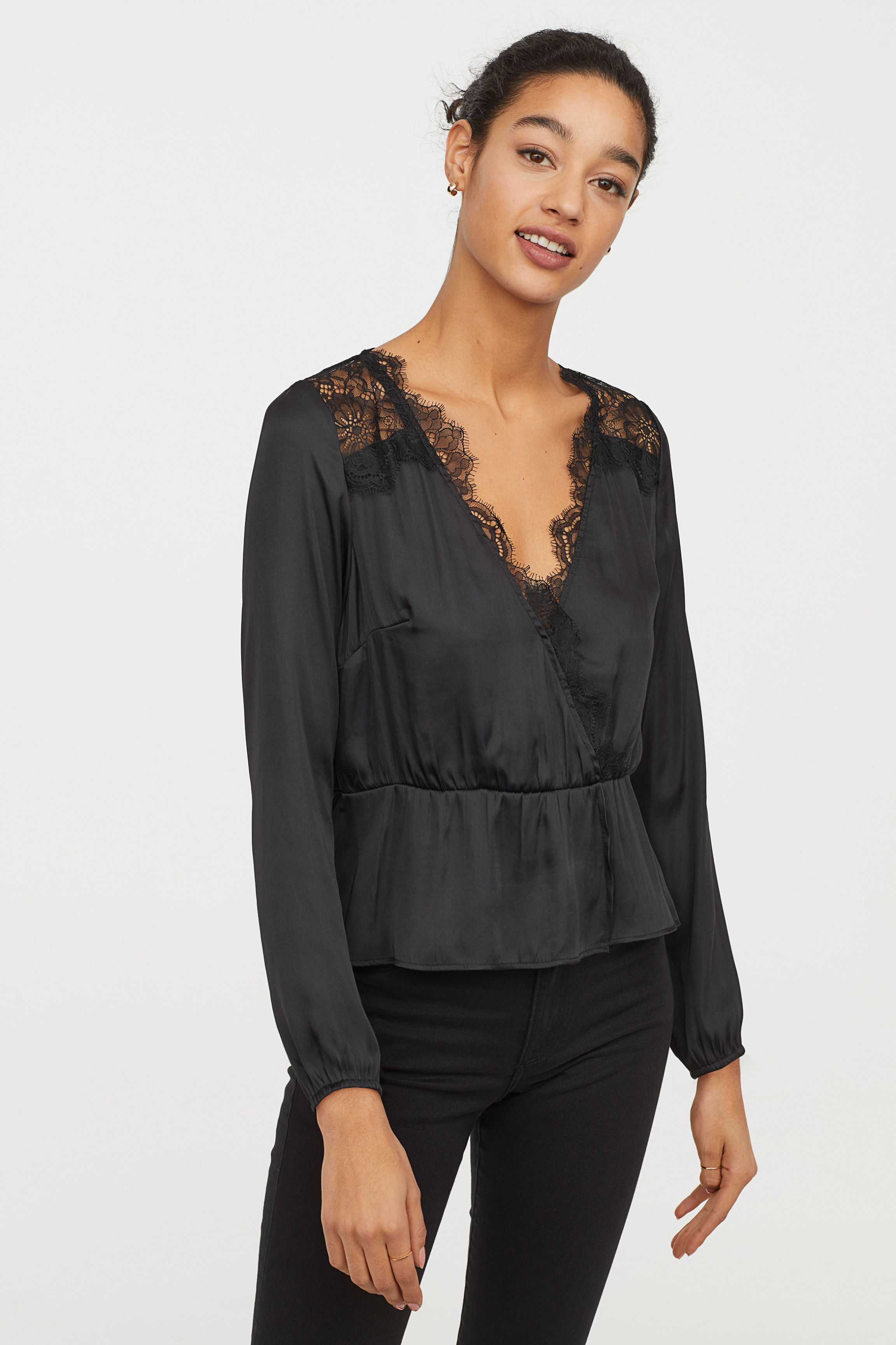 

Блуза H&M 0661806 34 черный