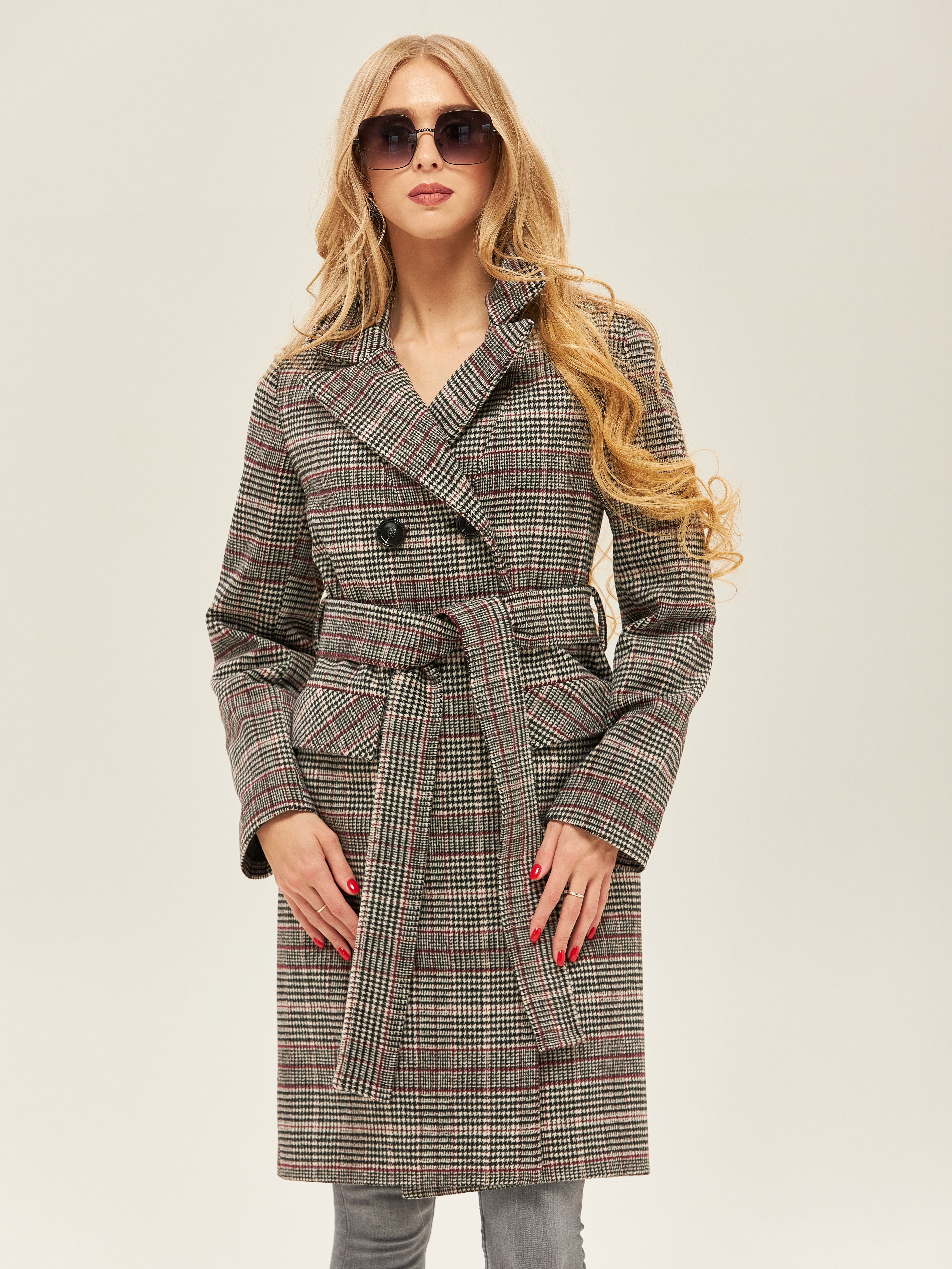 

Пальто Mila Nova ПВ-173 44 Черное с красным