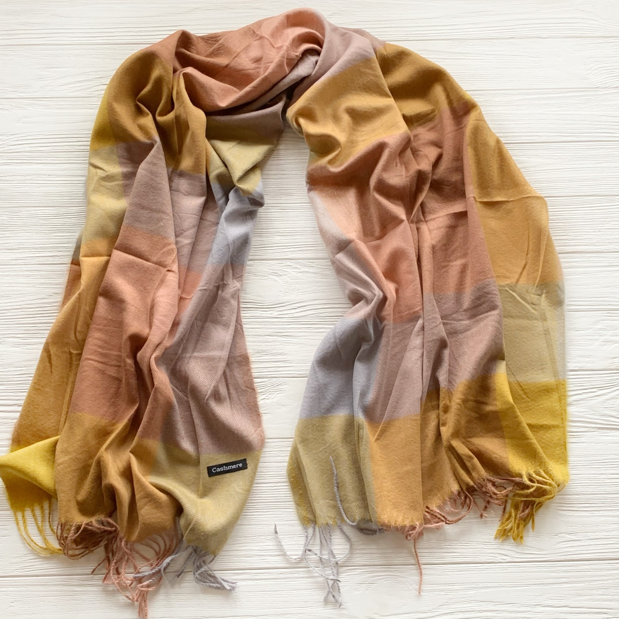 

Шарф в клетку Cashmere 180 см на 70 см желтый 100372