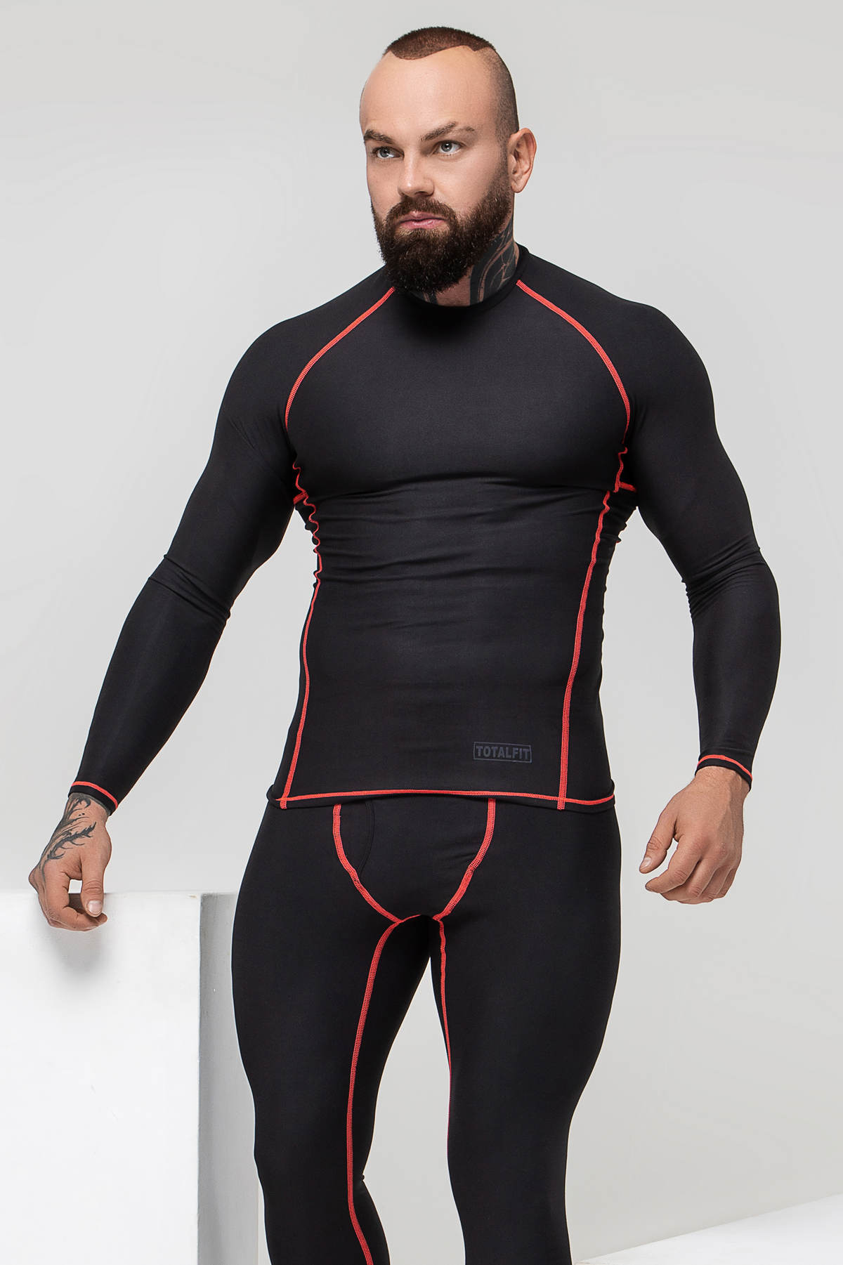 

Мужская термофутболка TOTALFIT CARPATHIAN TMR7-S10/Y27 XXL Черный