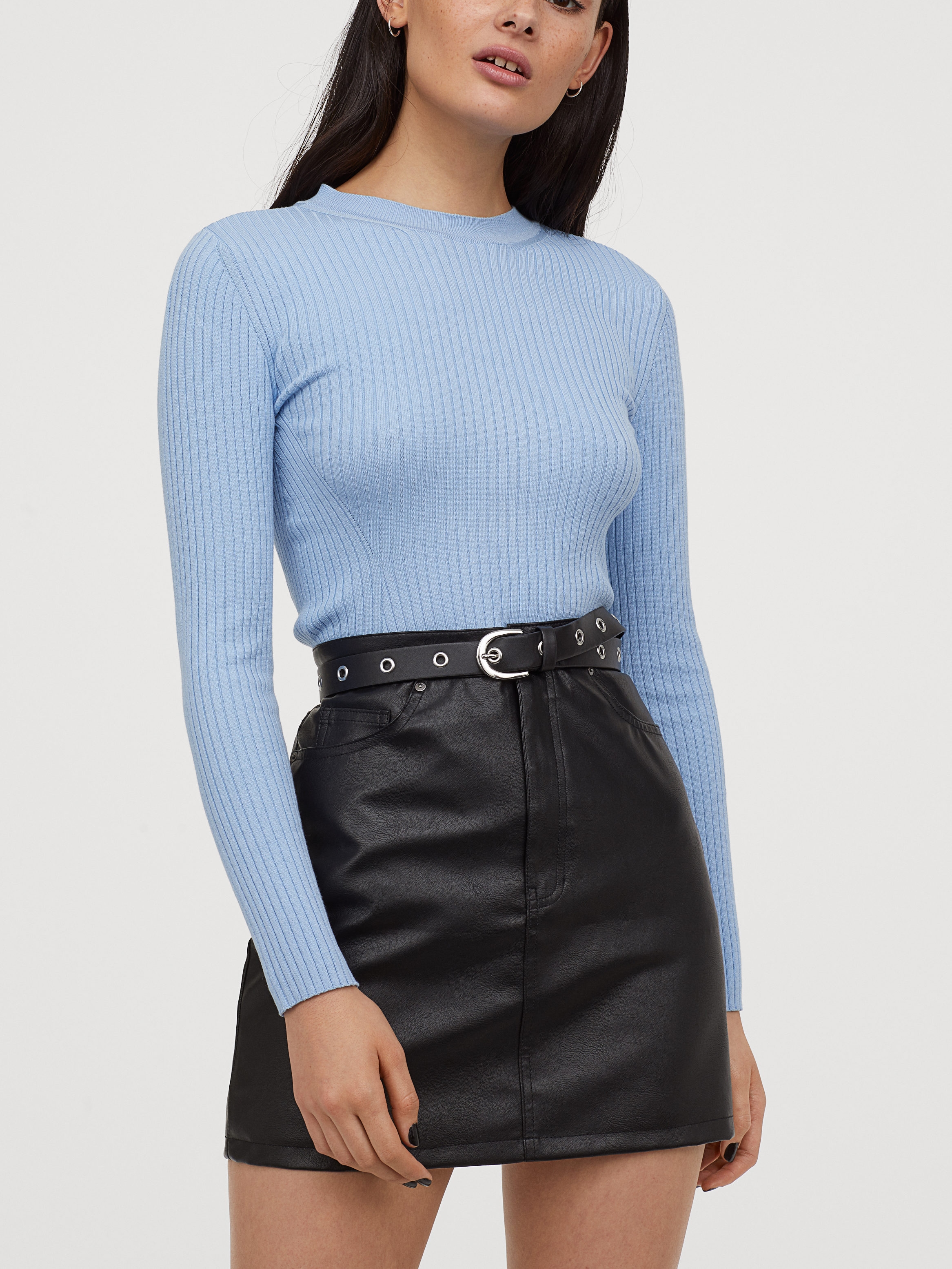 

Юбка H&M 09-0789326-001 42 Черная (СА2000001869123)