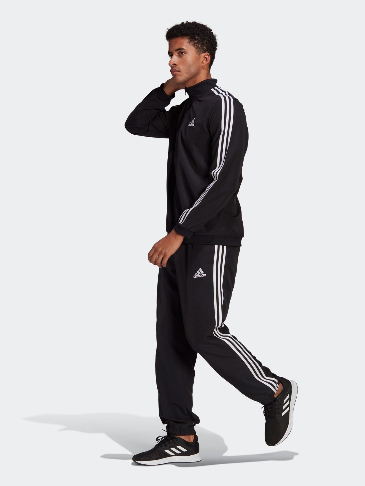 

Спортивный костюм Adidas M 3S Wv Tt Ts GK9950 XXL (60-62) Black/White