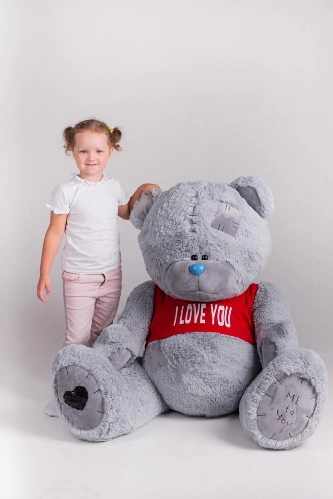 

Мишка с латками плюшевый в футболке Yarokuz Me To You 160 см Серый