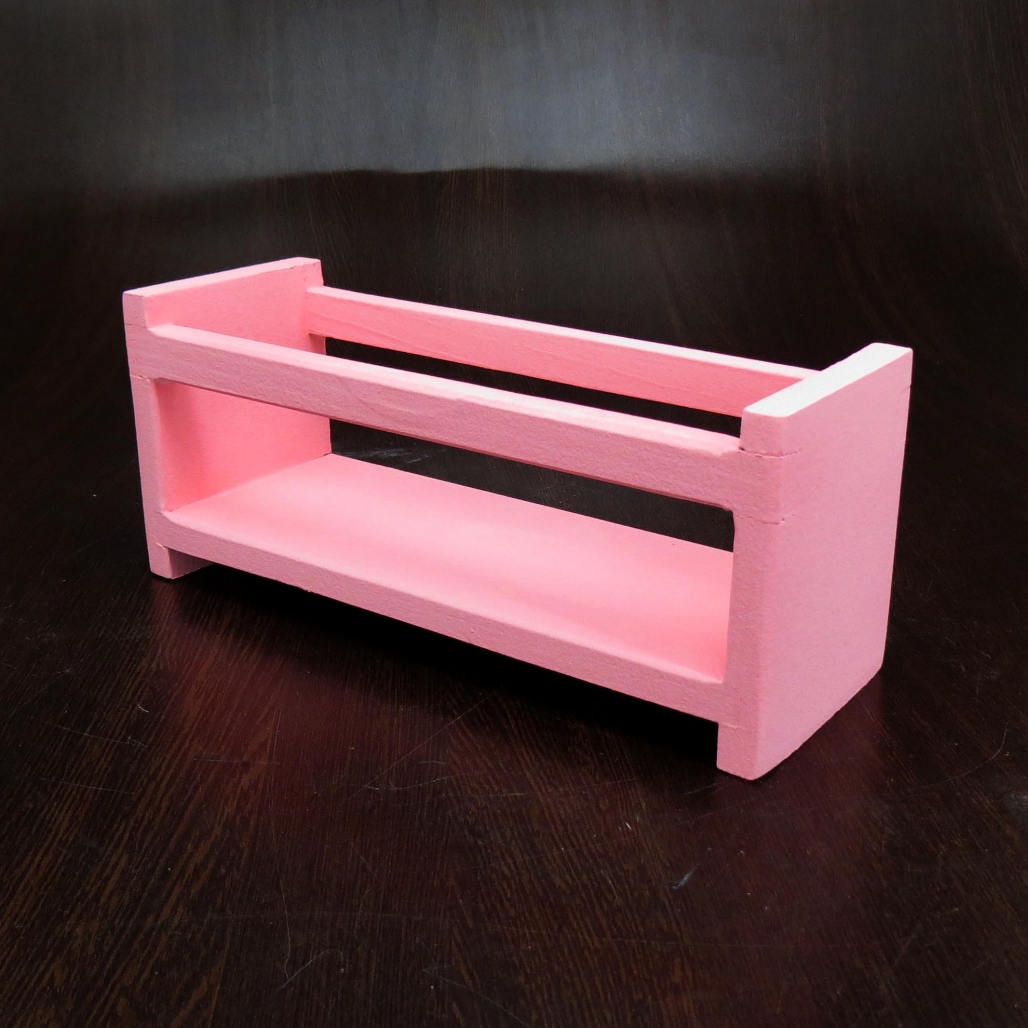 

Полка для ванной комнаты из натурального дерева IZD Любек-27 Барби 27х10х12см ВНП-272550