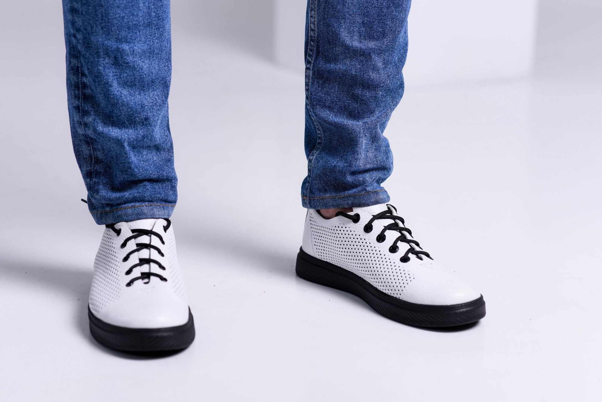 

Мужские кеды Maya Shoes 203-1 Белые 42р