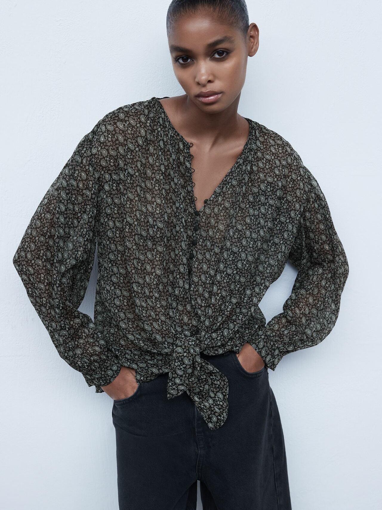 

Блузка Zara XAZ281869DSRV M Черная
