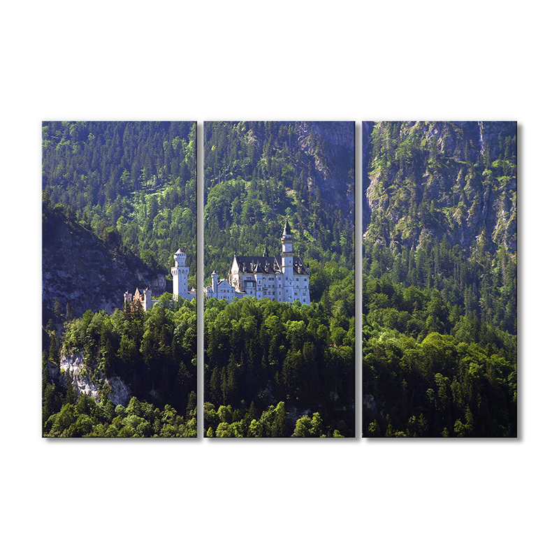 

Модульная картина Artel «Замок в горах» 3 модуля 80x120 см