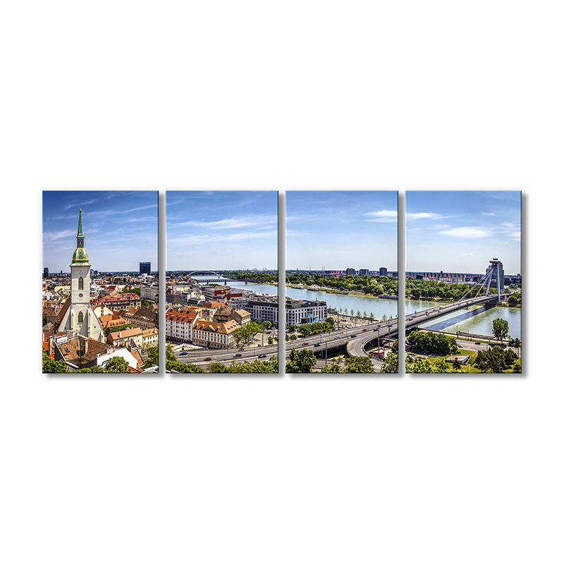 

Модульная картина Artel «Михайловские ворота здание в Братиславе» 4 модуля 90x135 см