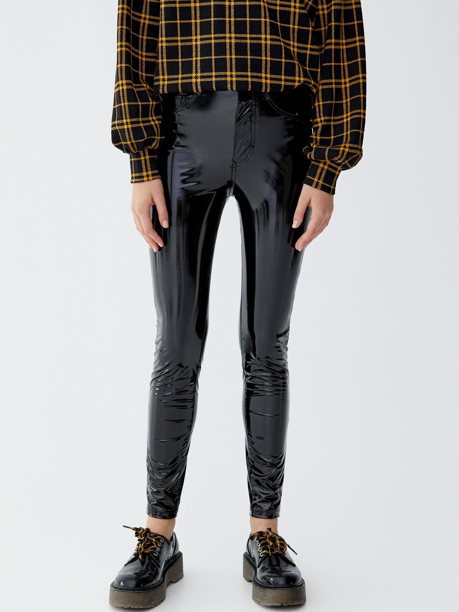 

Брюки Pull & Bear XAZ203179QNFN 34 Черные