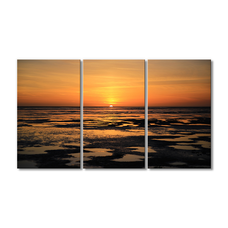 

Модульная картина Artel «На горизонте закат» 3 модуля 50x75 см