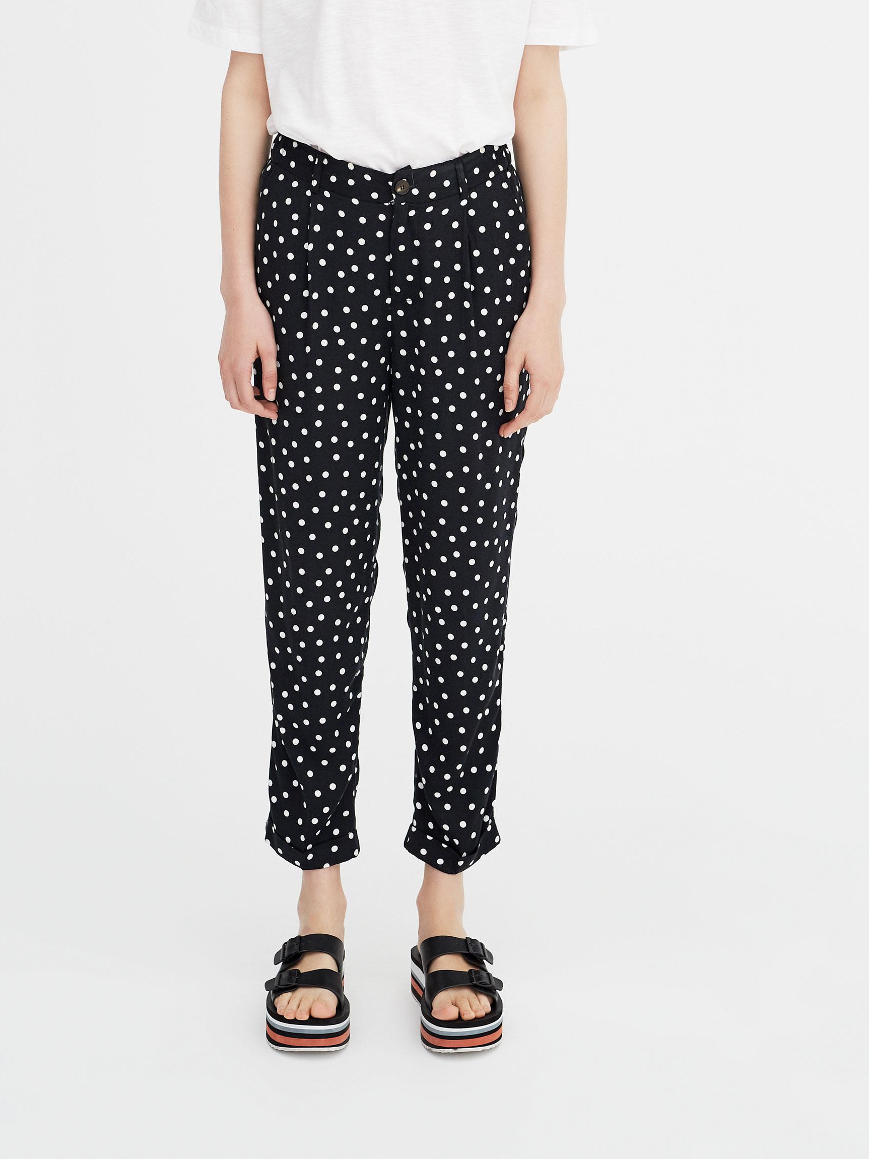 

Брюки Pull & Bear XAZ238376AXBN S Черные с белым