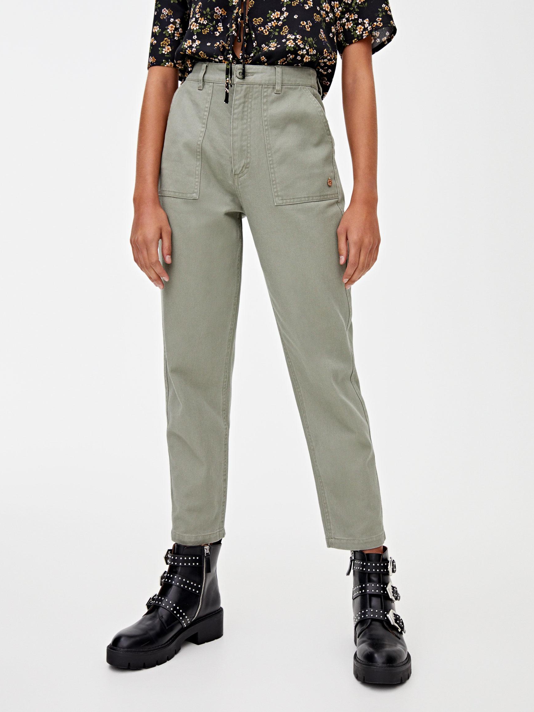 

Джинсы Pull & Bear XAZ260100KFXH  Бледно-зеленые, Джинсы Pull & Bear XAZ260100KFXH 32 Бледно-зеленые
