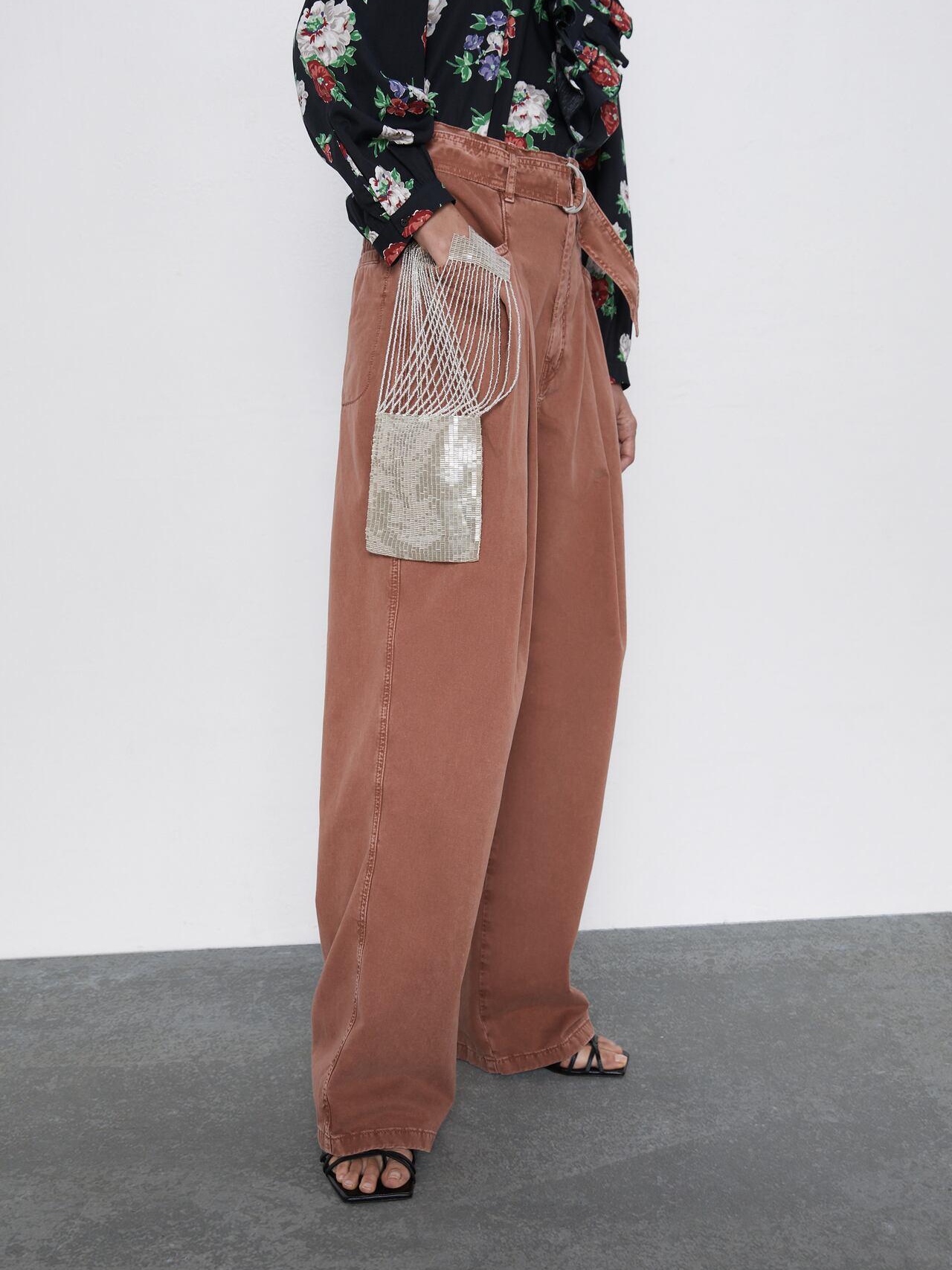 

Джинсы Zara XAZ264368SUYJ 42 Какао