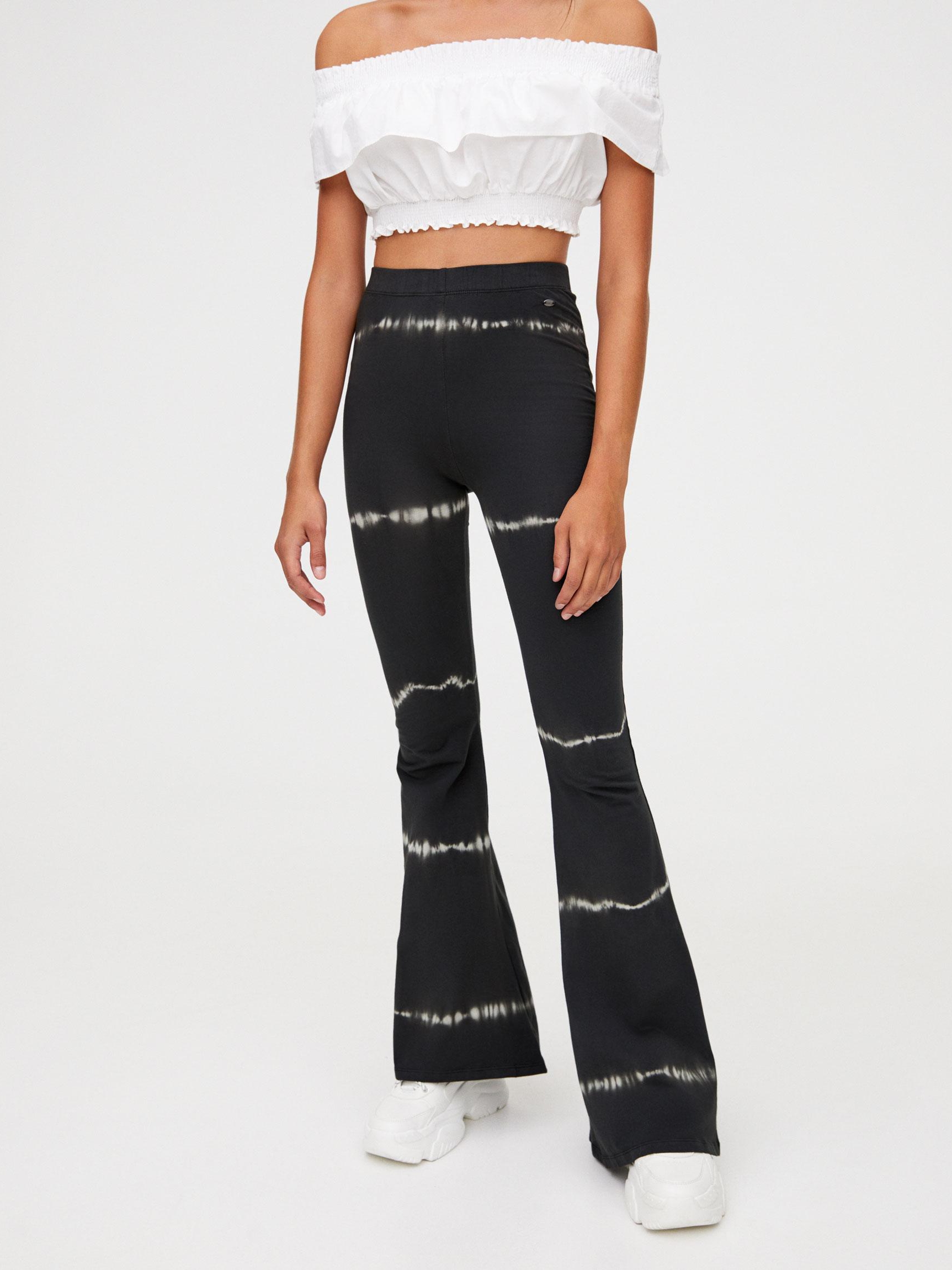

Брюки Pull & Bear XAZ278901RPLB S Темно-зеленые с белым
