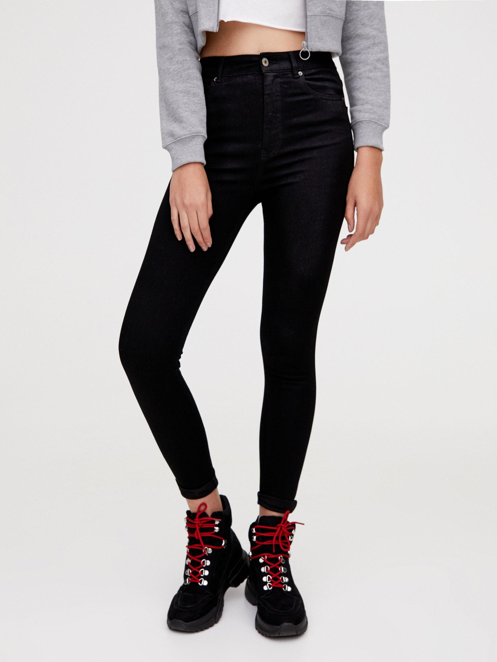 

Джинсы Pull & Bear XAZ279787GIZH  Черные, Джинсы Pull & Bear XAZ279787GIZH 32 Черные
