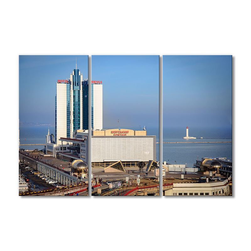 

Модульная картина Artel «Морвокзал маяк Одесса» 3 модуля 120x180 см