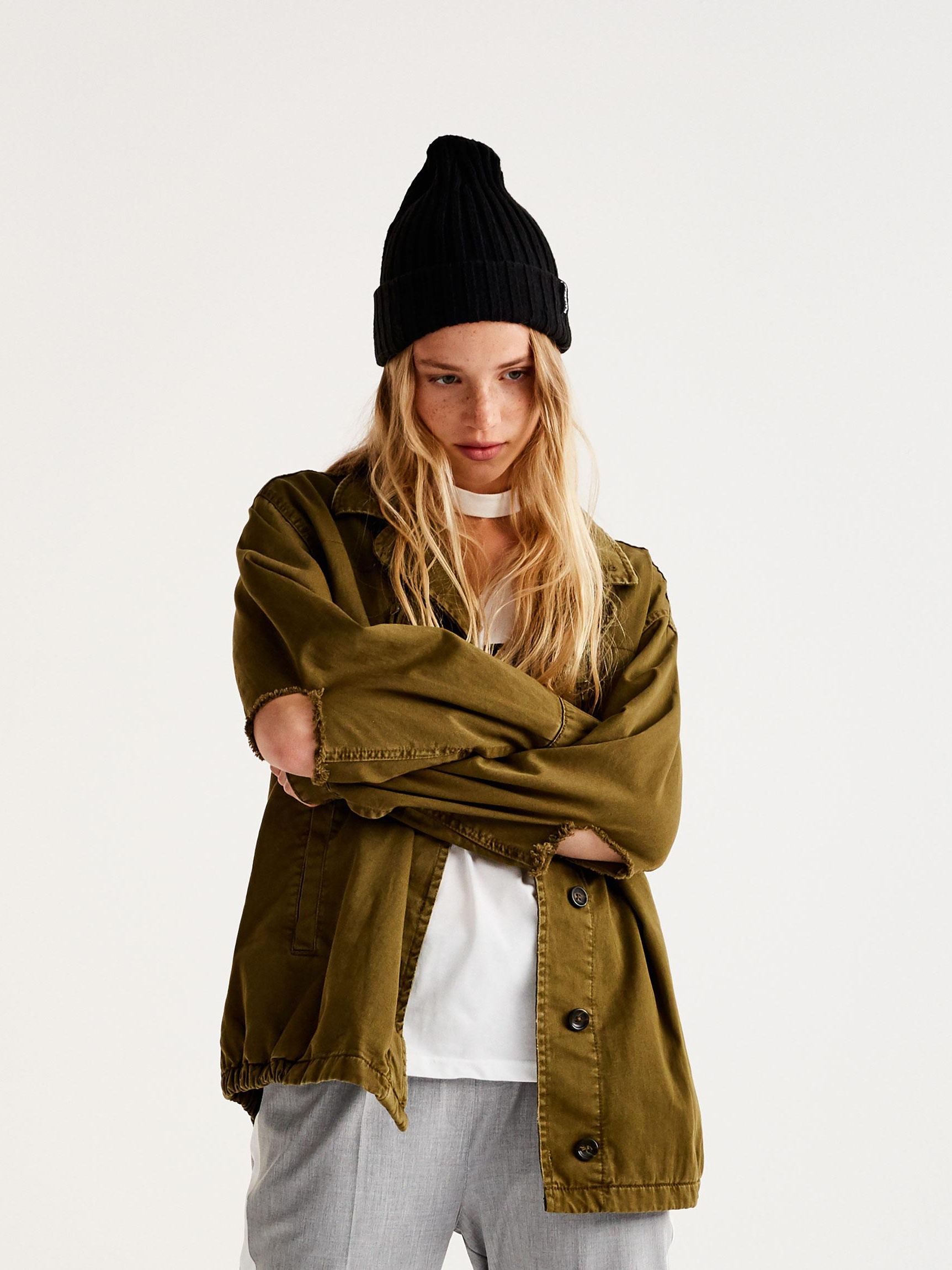 

Джинсовая куртка Pull & Bear XAZ134033IUKF XL Зеленая